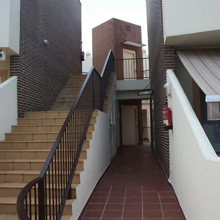 Bonito Duplex En Primera Linea De Playa アパート トレモリノス
