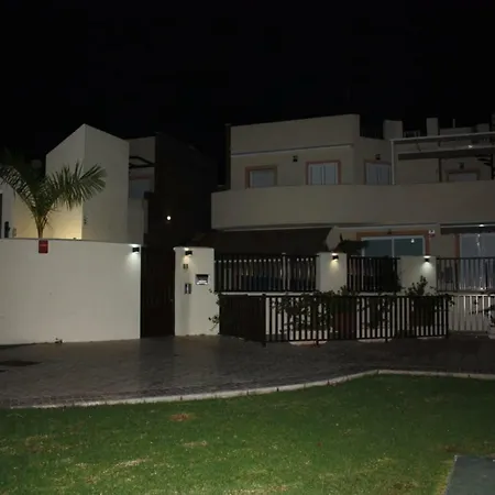 Διαμέρισμα Bonito Duplex En Primera Linea De Playa